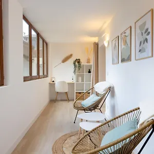 Destination Royale , Annecy France